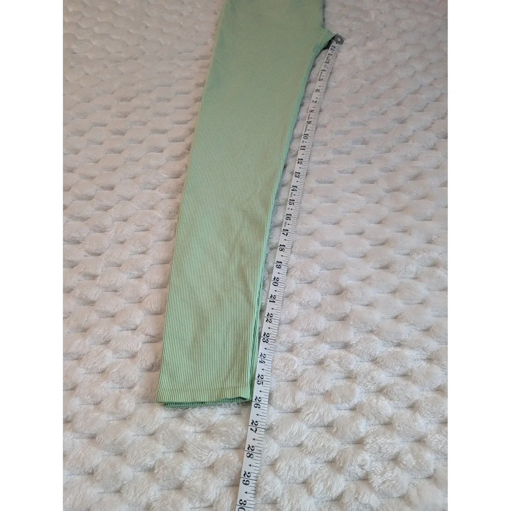 Fabletics Ribbed Seamless High Waisted‎ Leggings Athletic Gym Activewear M